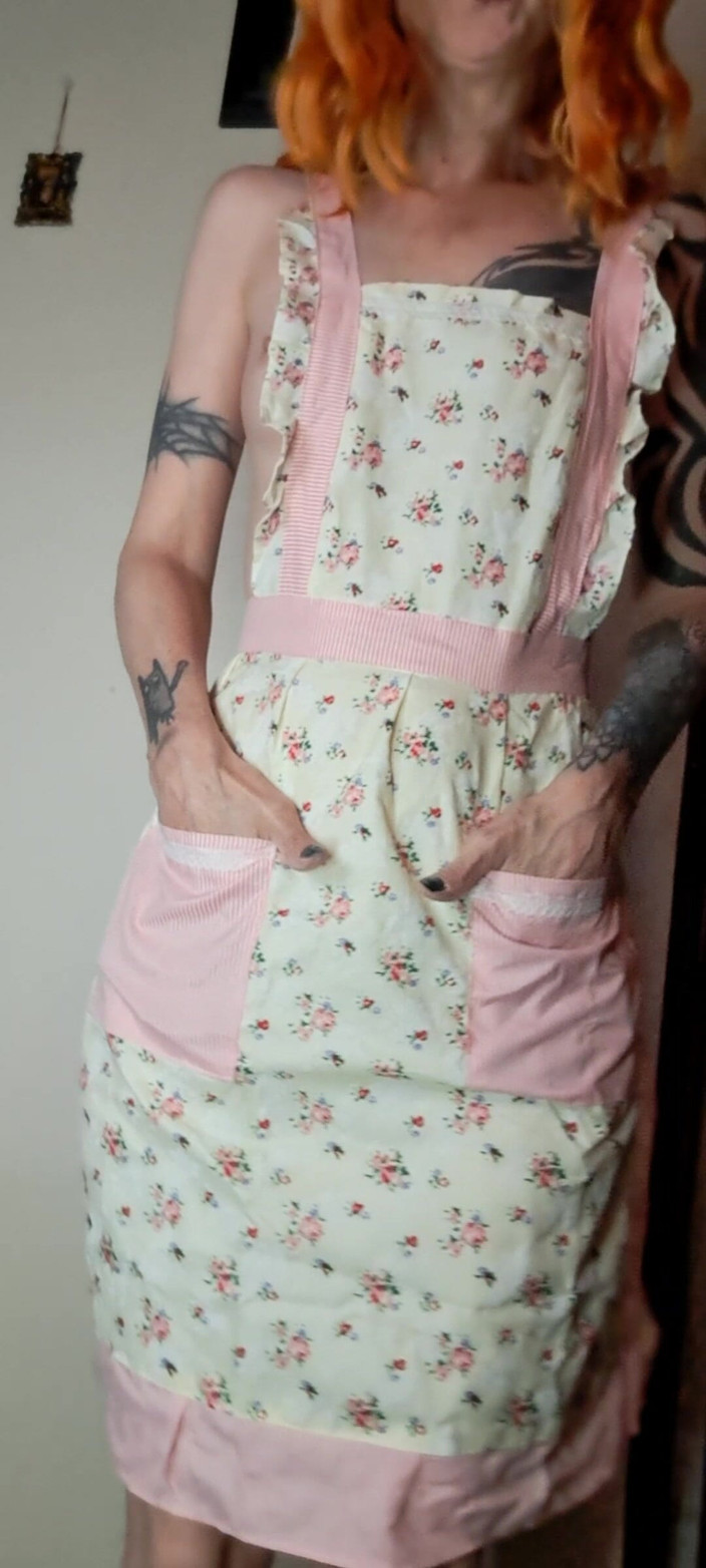 PandoraSG: Nakenförkläde Försök med