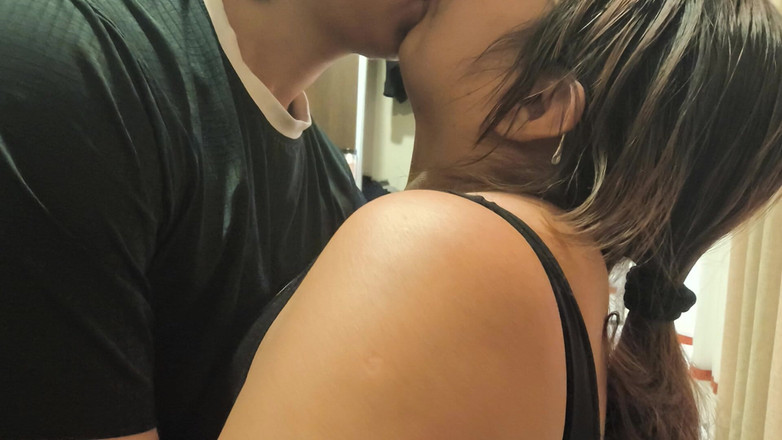 Moo DBOXXX: A Make-out Session with Single Stepmom, She's Crazy