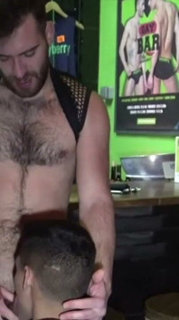 Latino bonito com bunda bonita para transar