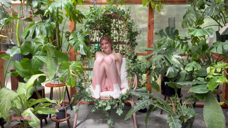 Destination Kat: Greenhouse Work Break