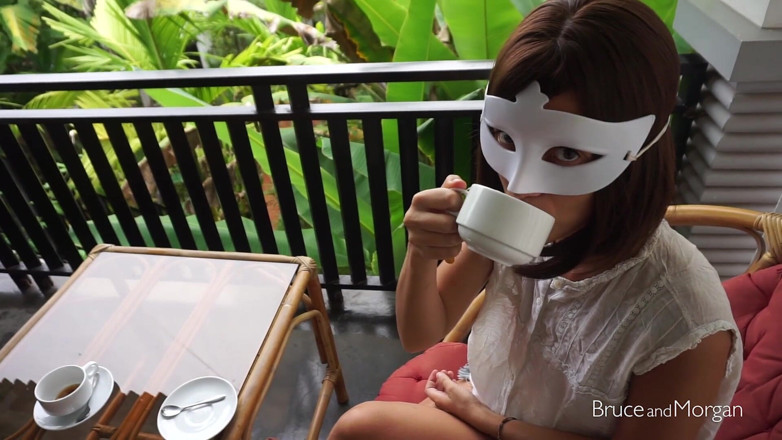 Bruce-and-Morgan: Tea time