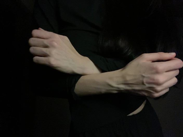 Princess Aisha: Crazy Swollen Veins
