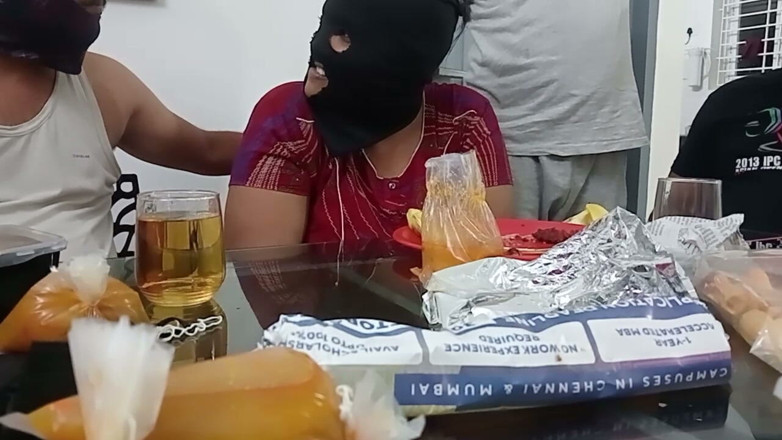 Priya aunty: Tavolo da pranzo caldo sporco preliminari chiacchiere