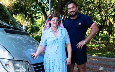 MaturePickup: Chubby Mature Gets Ass Destroyed in My Driving Bus