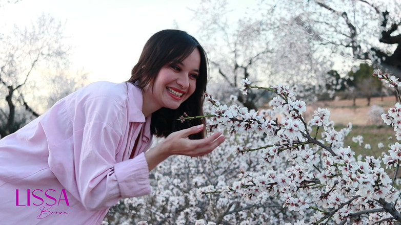 Lissa Brown: Šťastný a milující Valentýn