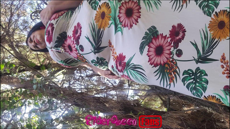 Only Riderqueen BBW Step Mom Latina Alone: Riderqueen yalnız, açık havada, hayranlarım için videolar.