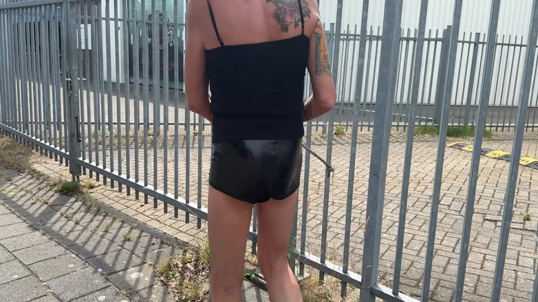 NaomiPerv: Trans Mistress Naomiperv Has a Dildo in Her Ass Outdoors