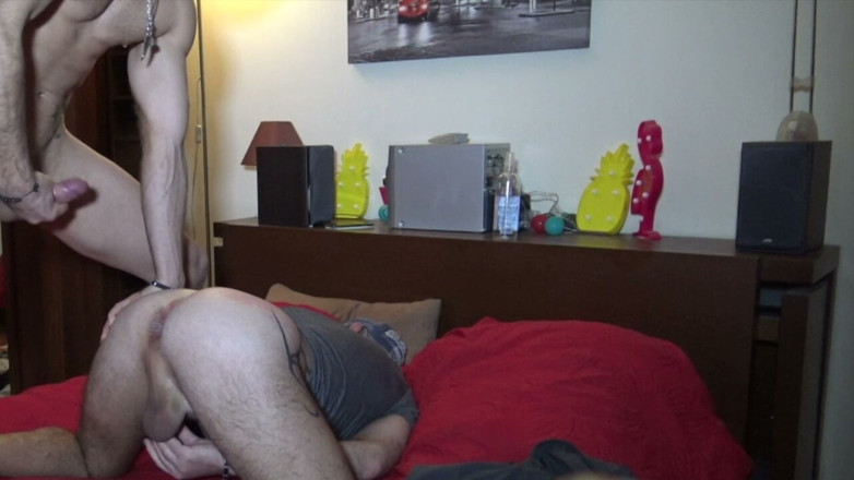 The best new bareback amateur clips: Sextape saya dengan bintang lucah Kevin David