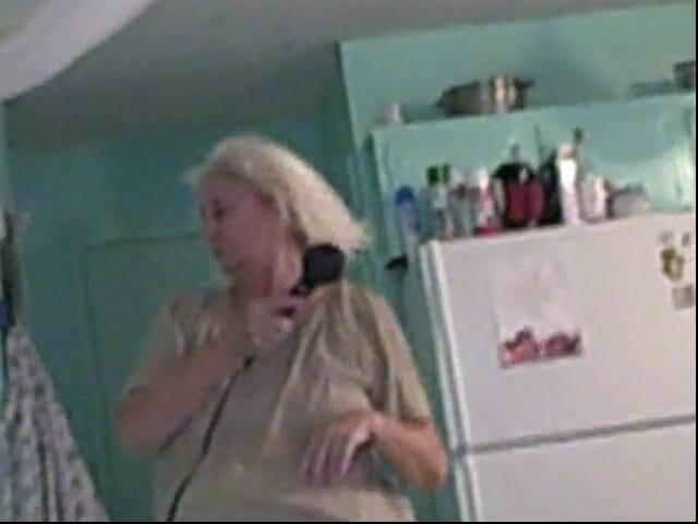 BBW nurse Vicki adventures with friends: Granny blows her hair