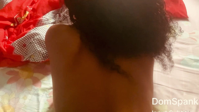 RealDomSpank: Pequeña Chica De Ébano Follada Duro Como Juguete Sexual Y Disfrutó