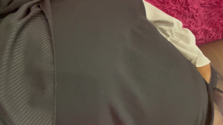 Lux Eva: Marokańska milf w czystych rajstopach dostaje mokry orgazm