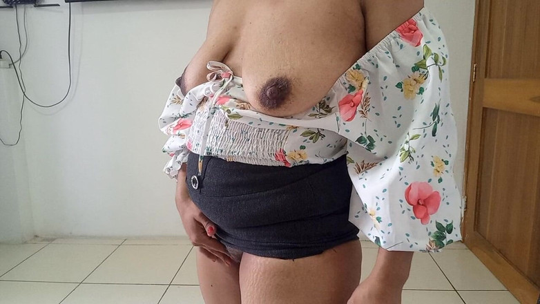 PATY PATY: Zlobivá nevlastní dcera dělá šílené věci a její tělo se svléká,...