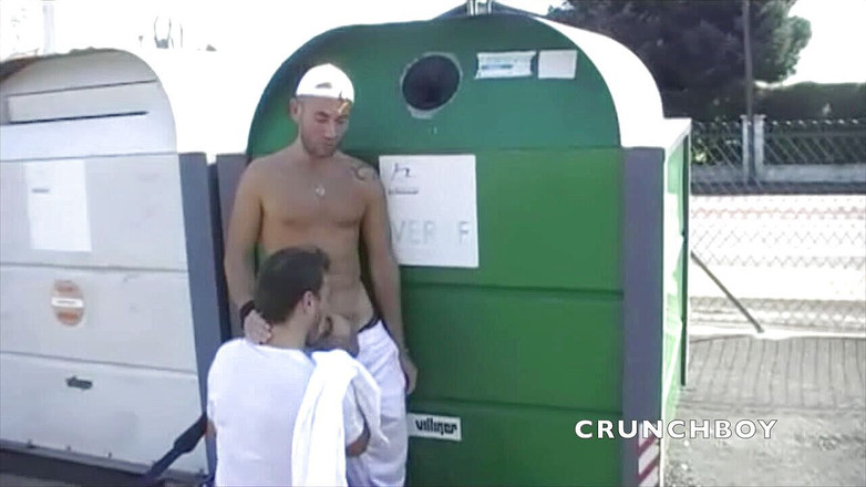 Jess Royan XXX: Sportlicher junge in exhibitionismus im freien gefickt