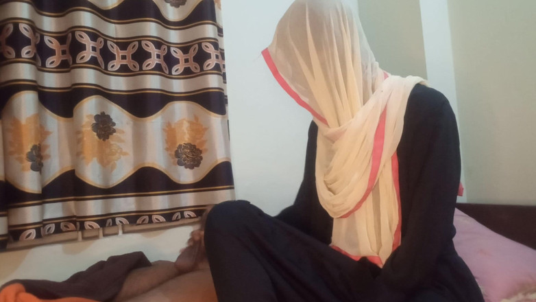 Sabina244: 의붓아들 섹스 비디오 세계적으로 유명한 의붓엄마 Lovly와 함께하는 벵골 히잡 의붓엄마