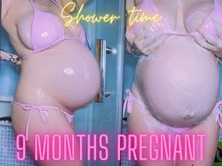 LDB Mistress: Shower time - 9 months pregnant