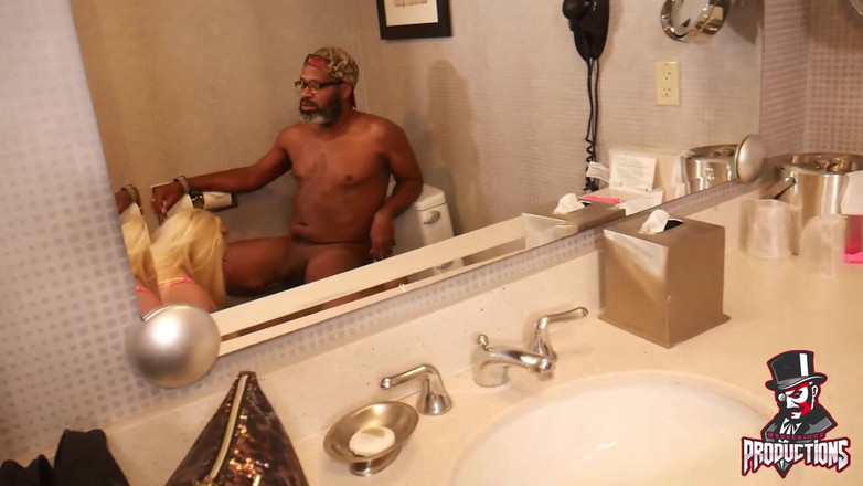 Myster Mysterious: Manžel mé nevlastní sestry - Jada Bandz