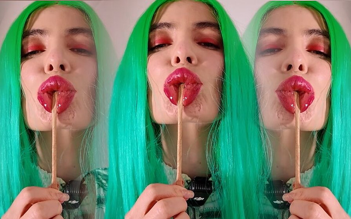 Faith Eros: Starbucks girl convierte a un cliente leal en una madrastra...