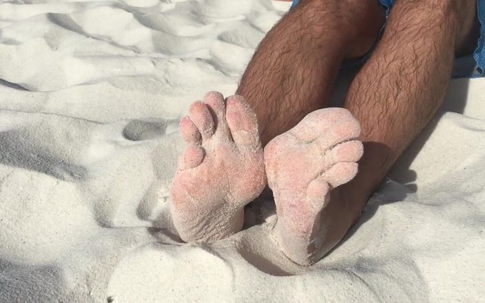 Manly foot: Morning Wood Looking for Someone to Come Sit on My...