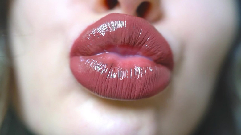 Rarible Diamond: Choco Lips Mark 2