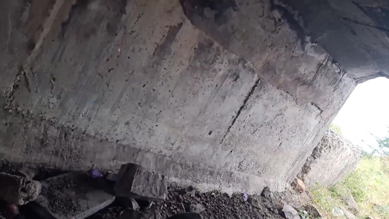 Desi village sex: 铁路桥