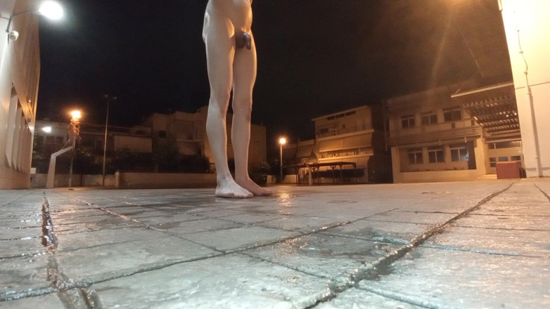 Dan Eagle: Hraní nahá s chcaní venku, dokud se nevystříká