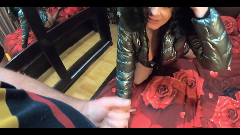 MilfyCalla: Mẹ kế bị đụ vào mặt. Xuất tinh vào shiny và...