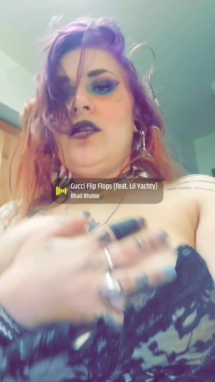 TrixXXi3: Mach es schlampig, papi