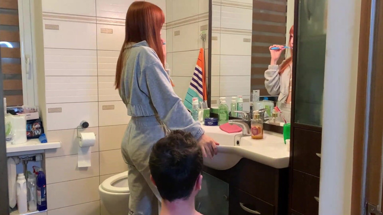 Petite Princesses Femdom: Redhead girl brushes her teeth and spits in slave's mouth -...