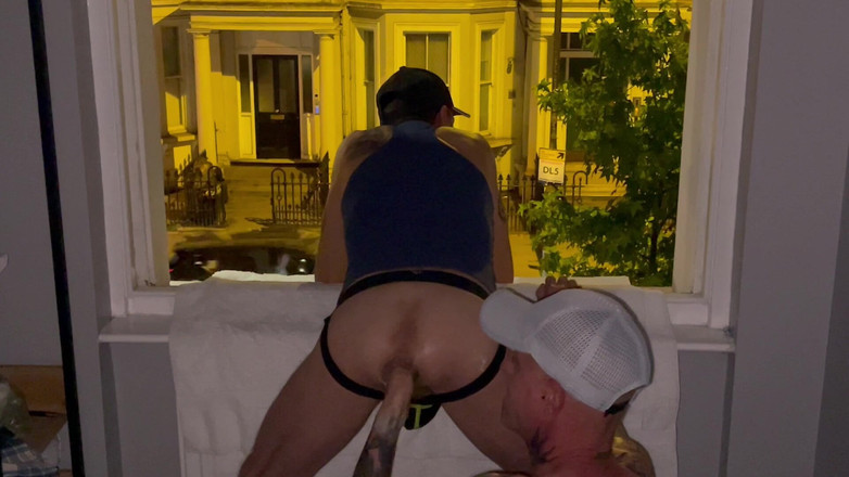 HardFistingtop: Fisting di depan jendela!