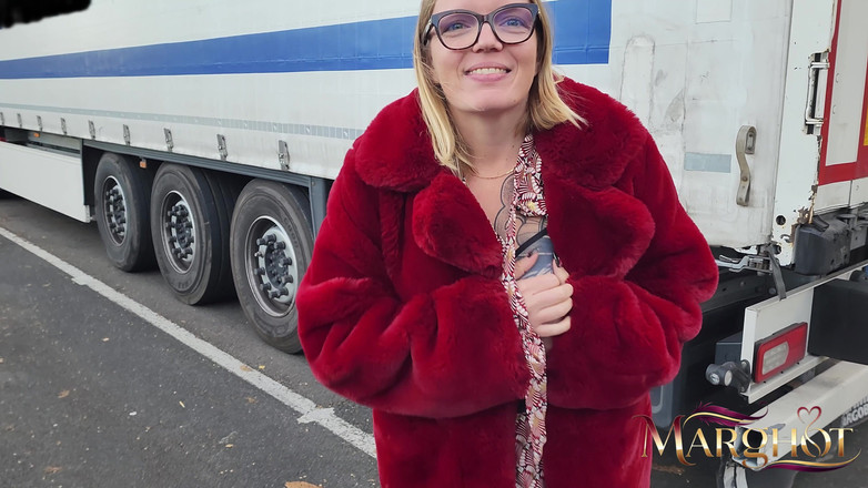 Sexymarghot: Exhib park pl: Routier beni fark etti ve kamyonunun kabininde...