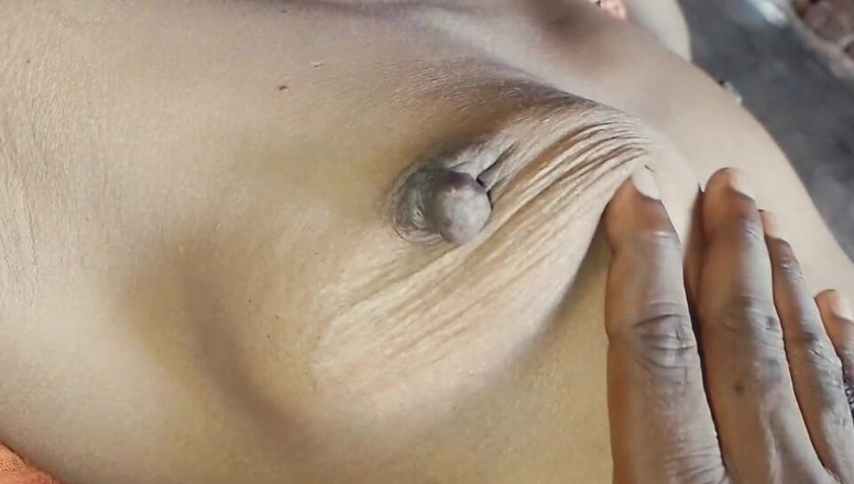 Deshi girl 9: 观看蓝色电影“德瓦尔哥”（见继妹如何享受与继兄的岳母）。