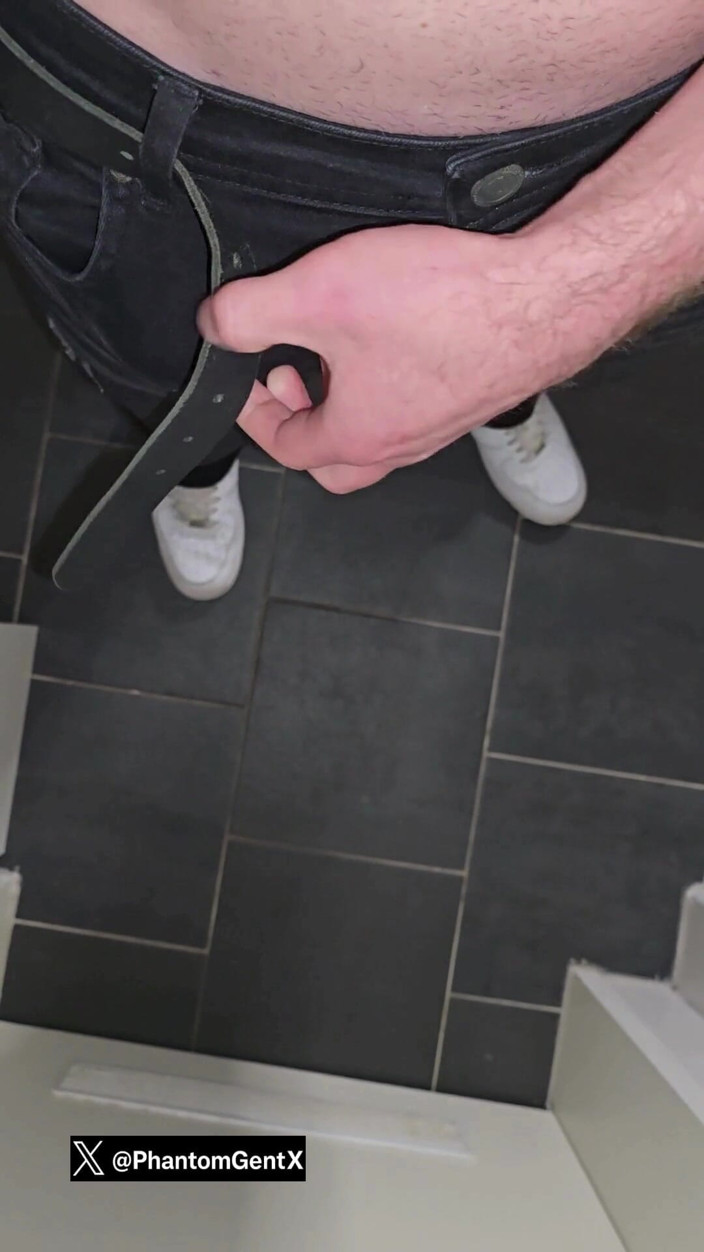 PhantomGentX: Dominant Phantomgentx Strokes Big Dick with Kinky Dirty Talk
