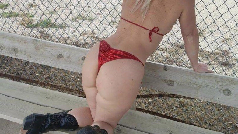 Tjedwards: Al doilea videoclip cu bikini și tanga mele preferate în aer liber