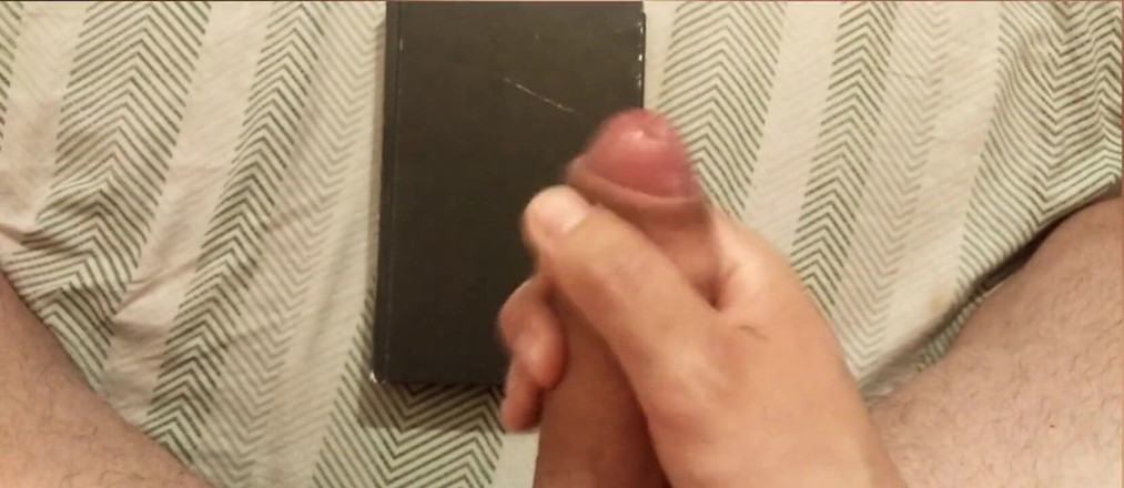 Lo Zborro: 我的淫荡邻居把我的内裤扔在阳台上。