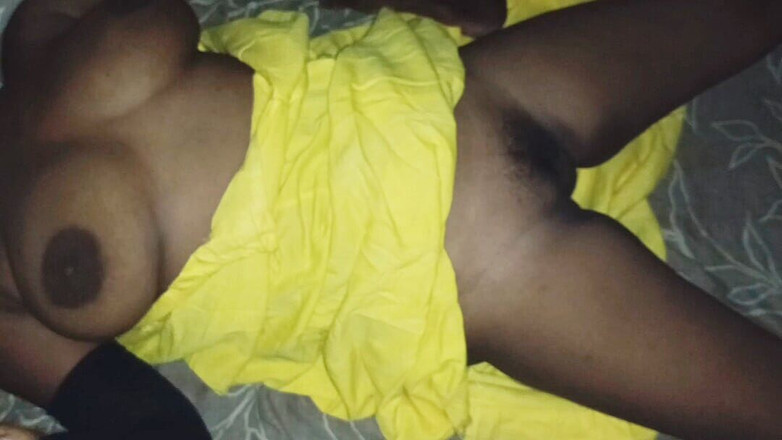 King master: Bavil jsem se šukat s mojí desi bhabhi jako pes.