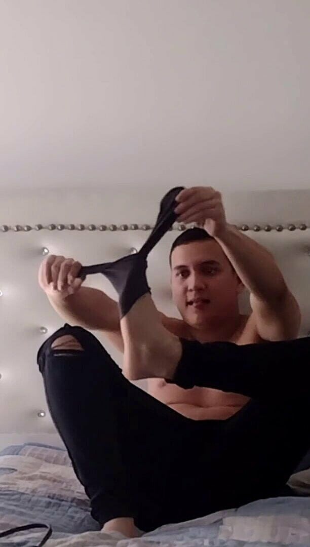 Tomas Styl: Latino, große füße verehren