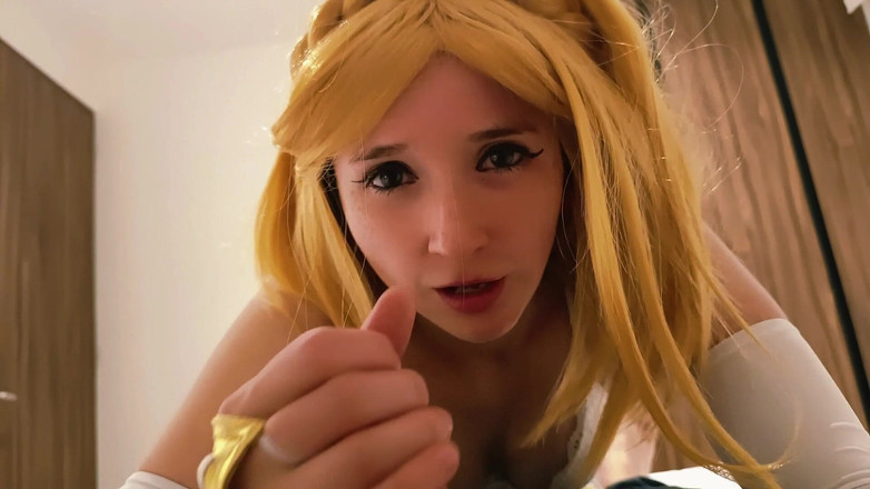 Candy Camille: Zelda ist so geil, dass sie sperma auf ihrem mund...