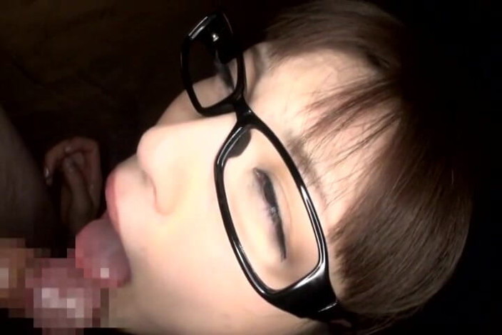 Javmango: Faceshot Ecstasy. Elegant Beauty Trembles Beneath a Storm of White...
