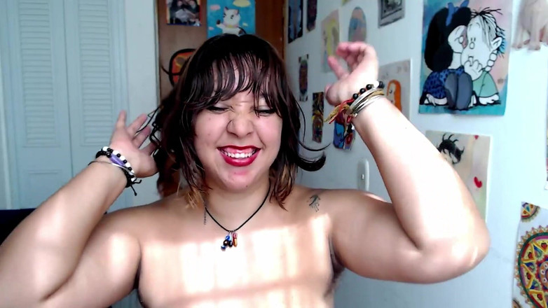 Nana Bela: Je komt over mijn hele lichaam