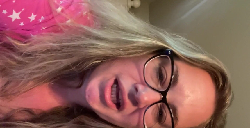 Lily Bay: Ich brauche Dich, um heute für mich zu kommen.