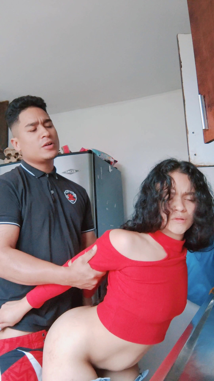 Thekingandpink: Девушка, которую я встретил в супермаркете, пригласила меня на обед