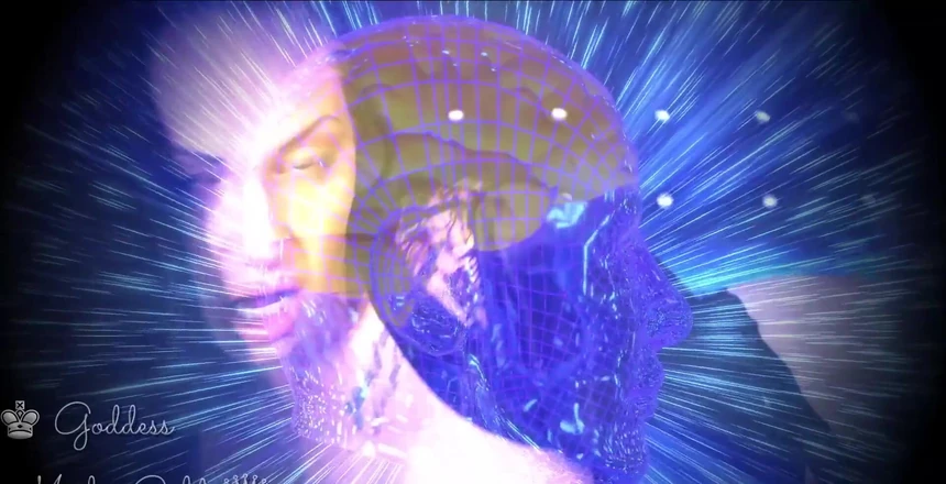 Goddess Misha Goldy: Удар, удар, удар! Край! Болван! Тупее! Никаких других мыслей в твоем мягком, бесполезном мозге! Просто изображение моего сексуального тела!