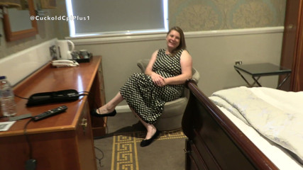 HotwifeRachel: Good Morning Cucky. Hubby Picks Me up From Hotel