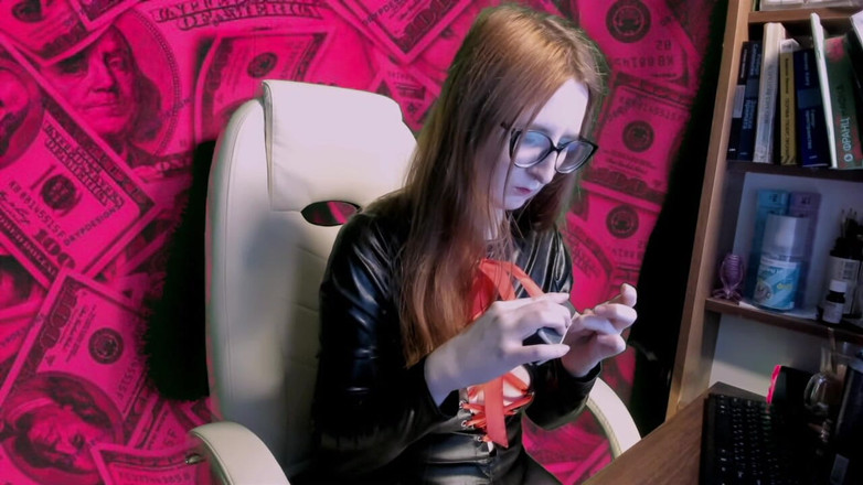 Banko Miyadzaki: Occupato. Ignorandoti intensamente.