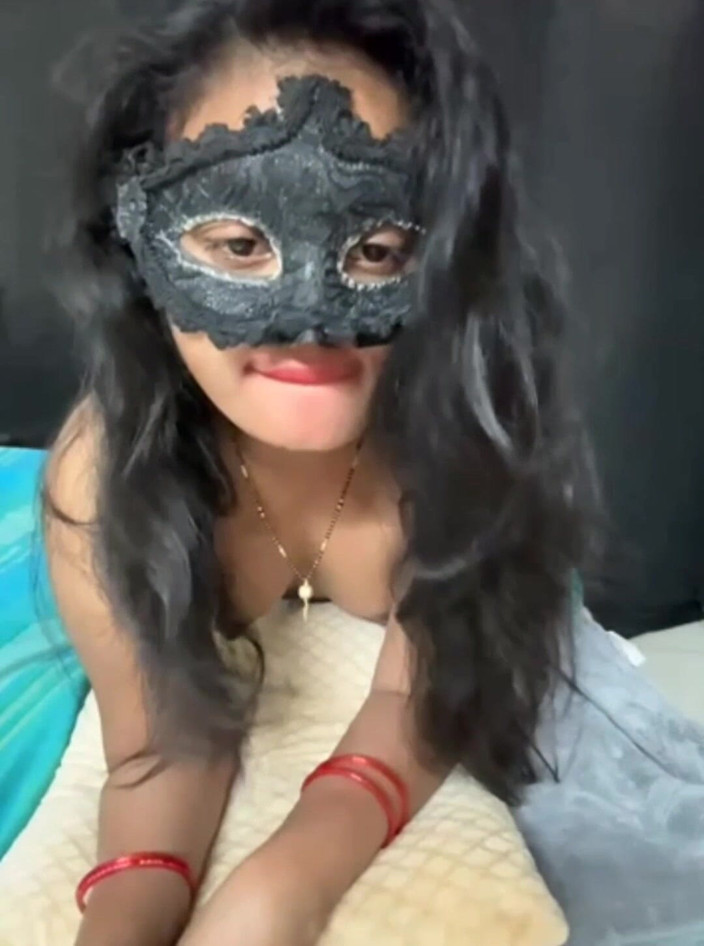 TeluguCouple901: Telugu Girl Desi Fuck and Blowjob
