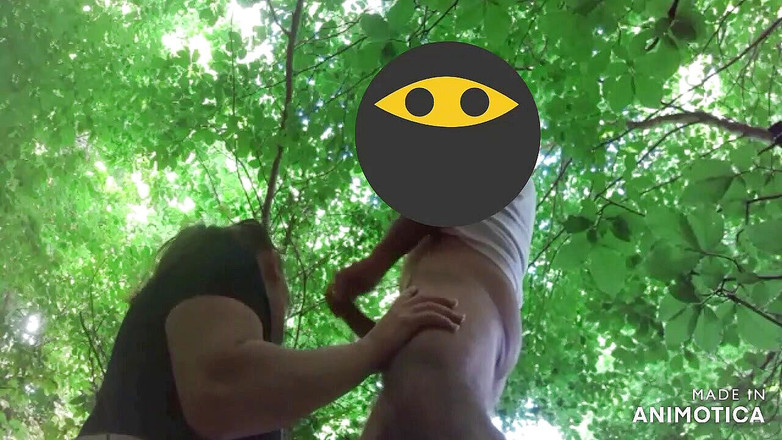 Wet Sex: Минет и писаю на улице в лесу.