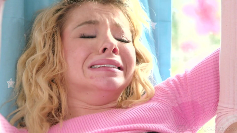 Web Young: Záhada Admirer Kenzie Reeves od Jade Baker odhalena ve žhavé zpověď...