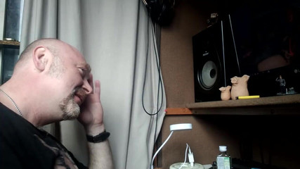 AimeeParadise: Man traint vrouw in een virtuele privéchat en de volgende...