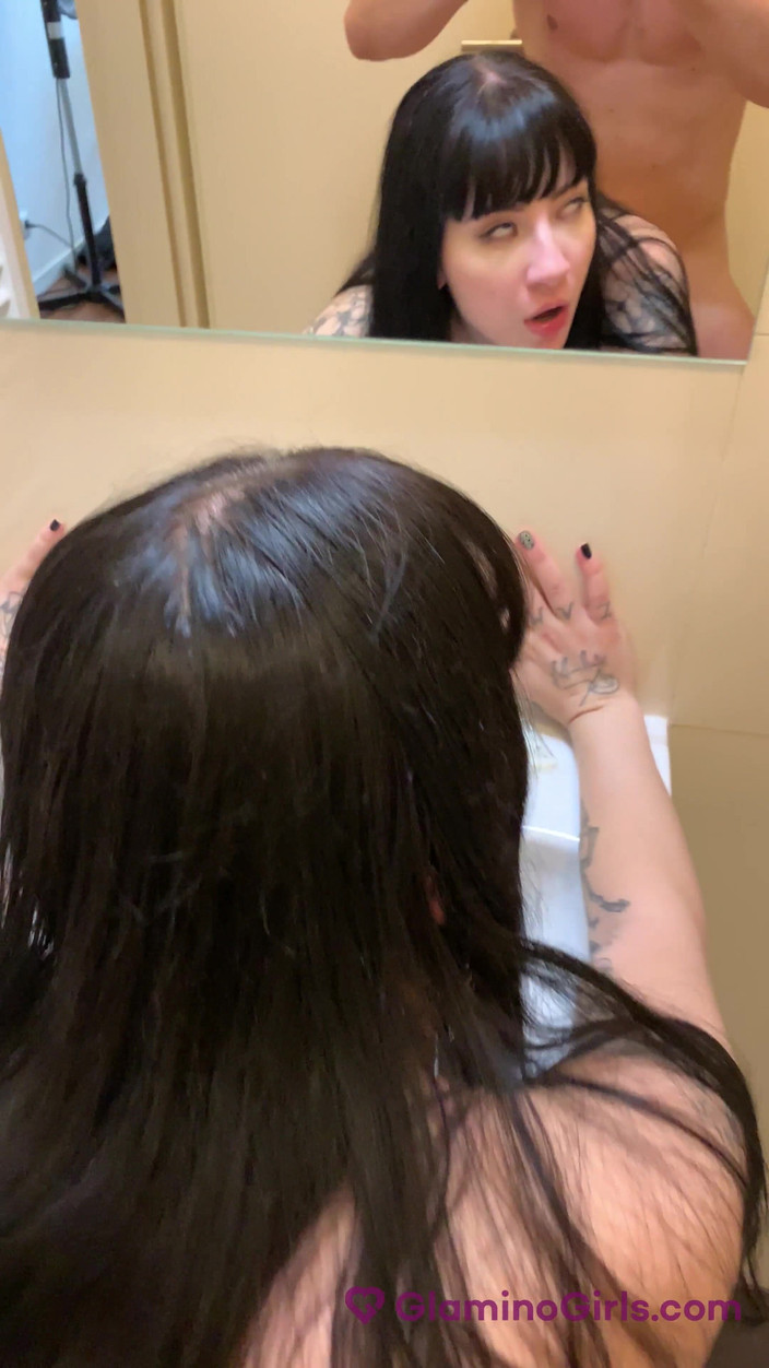 Glamino Girls: Glamino girls nine - parte 5 la ninfomane charlotte sartre