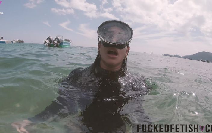 Fucked fetish: Caribische Zee krijgt godin ademspel masker duikglas